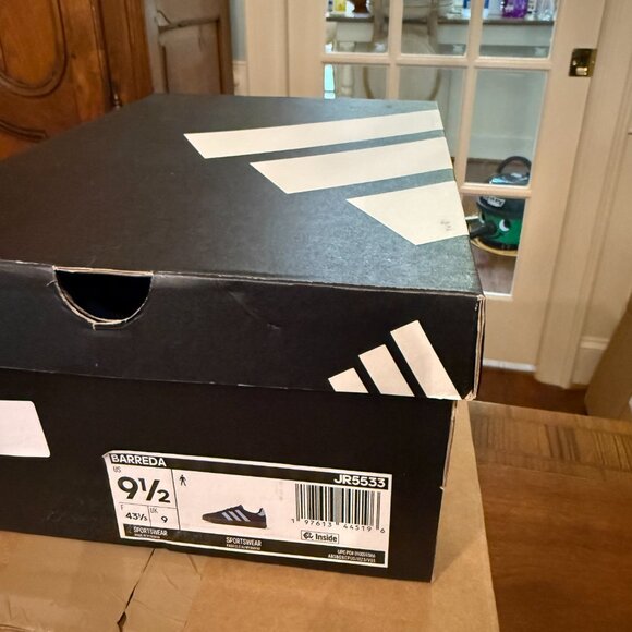 Adidas Barreda NIB Size 9.5 Men\'s